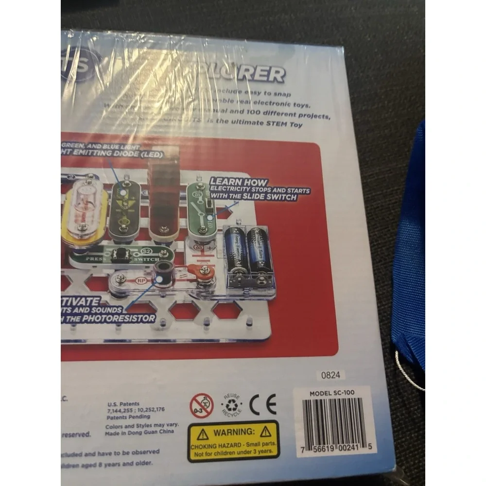 Snap Circuits Jr. SC-100 Electronics Exploration Kit, Over 100 Projects GG 11‎